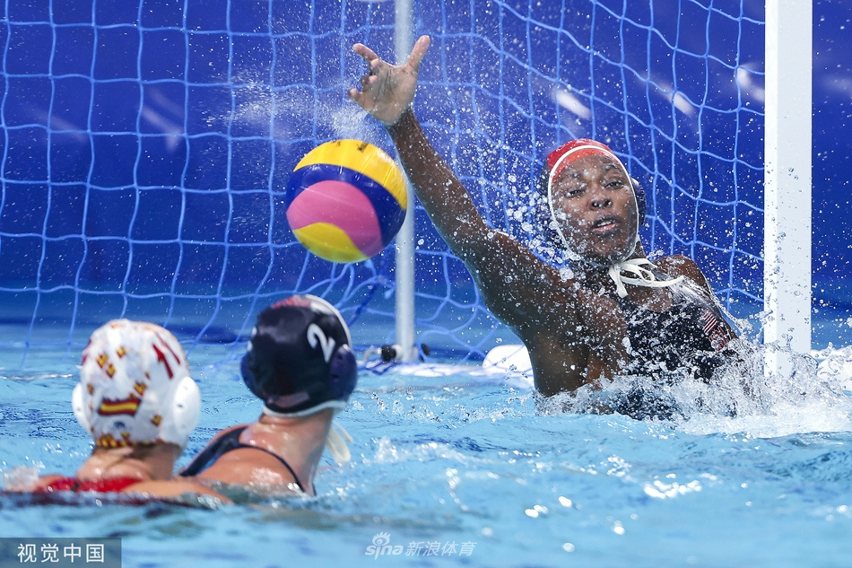 PG电子线上登入-美国队获得女子水球比赛冠军